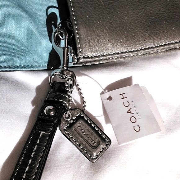 NWT 💥Coach Bleecker Wallet💥 Gunmetal/silv - Picture 14 of 16